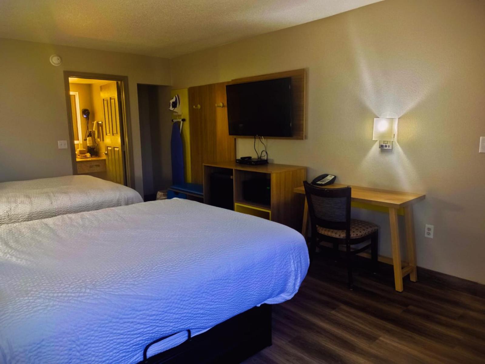 Days By Wyndham Hotel Harrisonburg